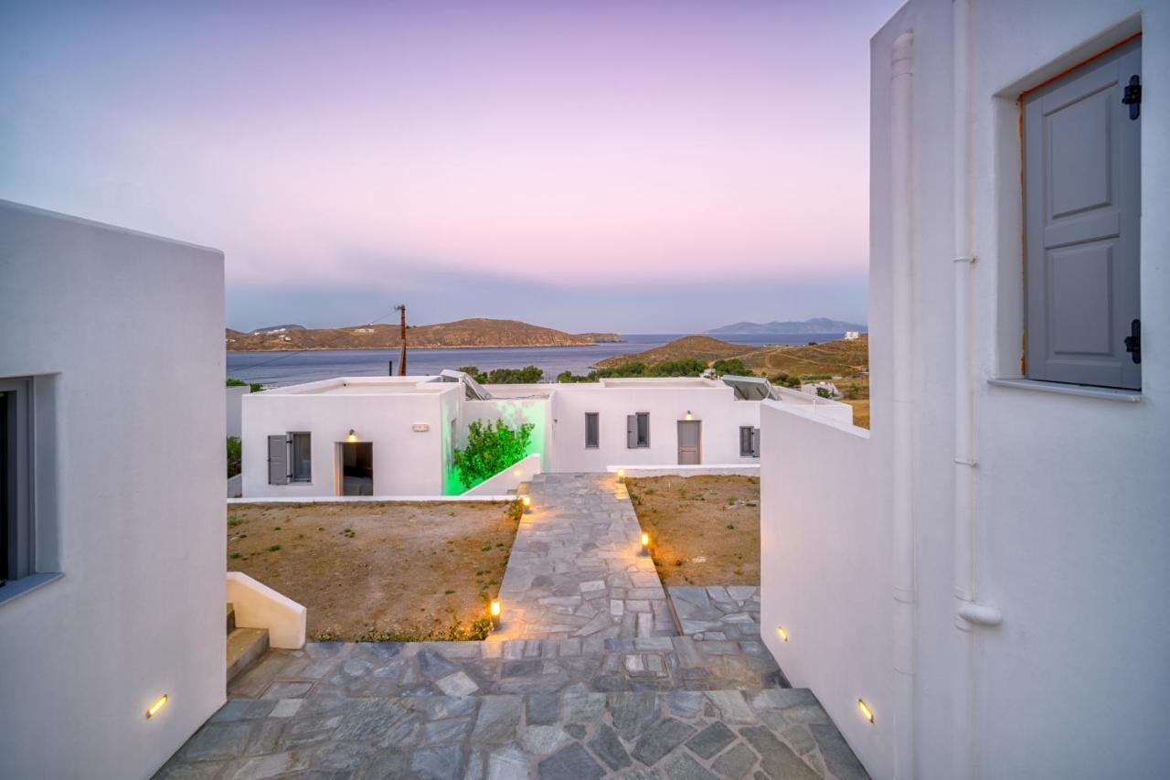 Ammos Serifos Livadi  Buitenkant foto